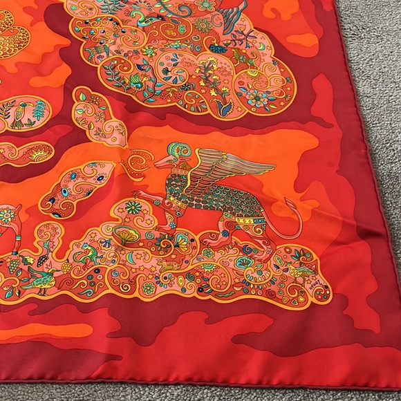 HERMES Silk Nuees Imaginaires Scarf 90 - Picture 4 of 17